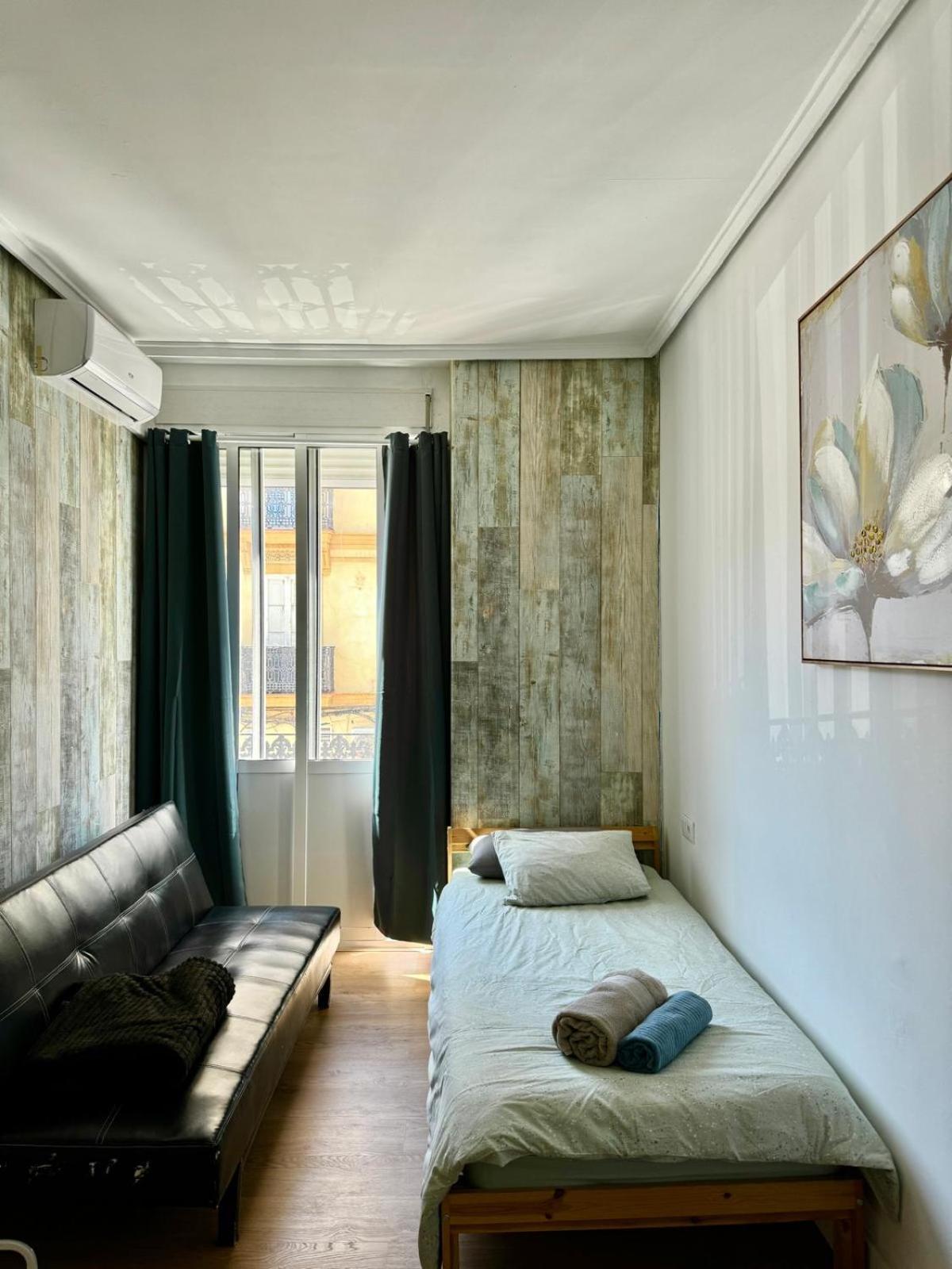 Vlc Center 4 Room Apartment Valencia Exteriör bild